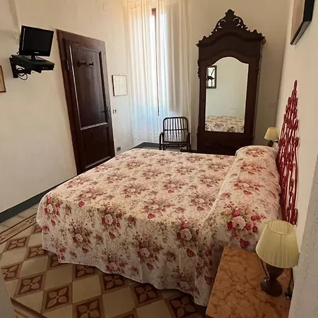 Albergo Pensione Bartoli Castiglioncello Exterior foto