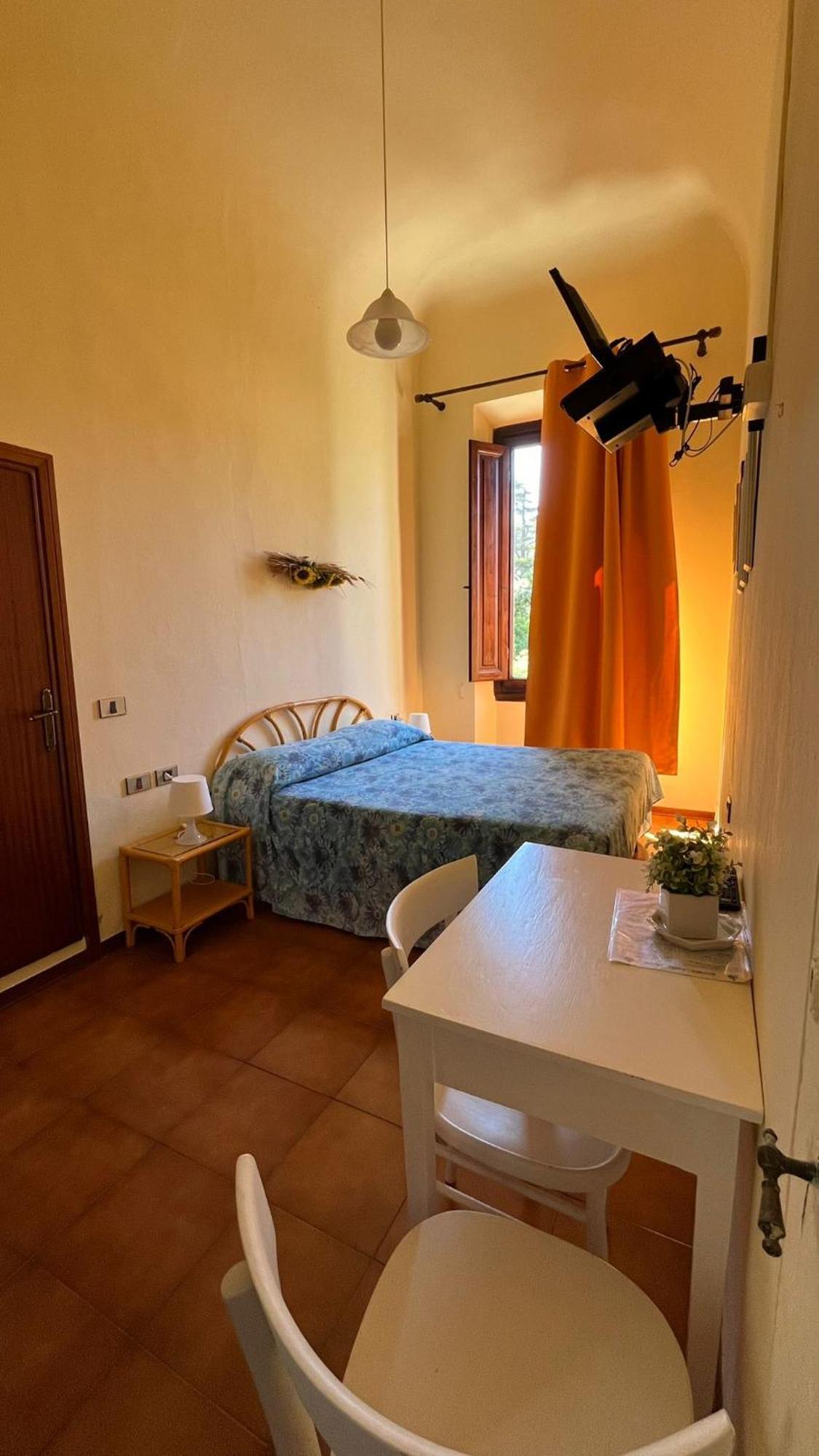Bartoli Hotel *